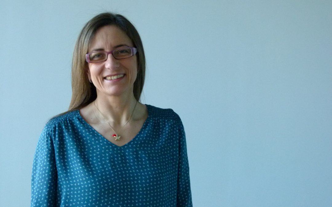 La investigadora de IACS Olga Abián lidera un proyecto que aspira a detectar el cáncer de colón con una gota de sangre