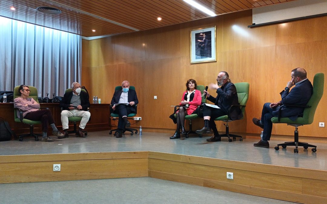 Expertos reunidos en Zaragoza reflexionan sobre el impacto de la pandemia en el Sistema Nacional de Salud y debaten sobre cómo configurar un modelo de sanidad más eficiente