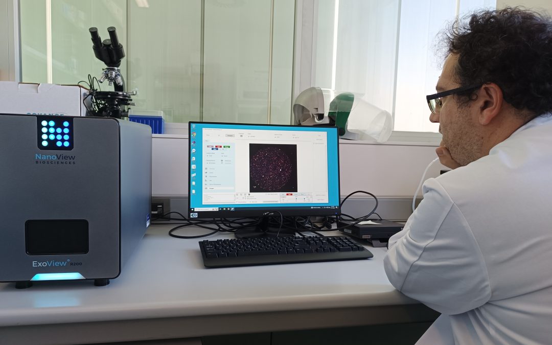 El SCT de Separación celular y Citometría del IACS incorpora un nuevo equipo para la caracterización completa de vesículas extracelulares