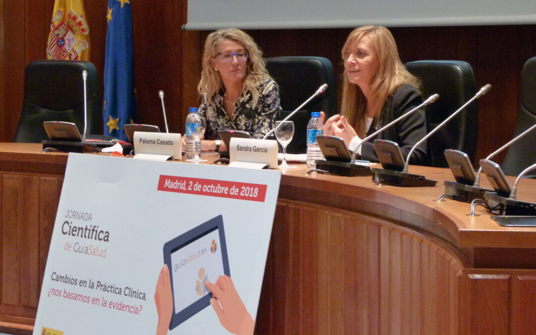 Paloma Casado y Sandra García Armesto, inaugurando